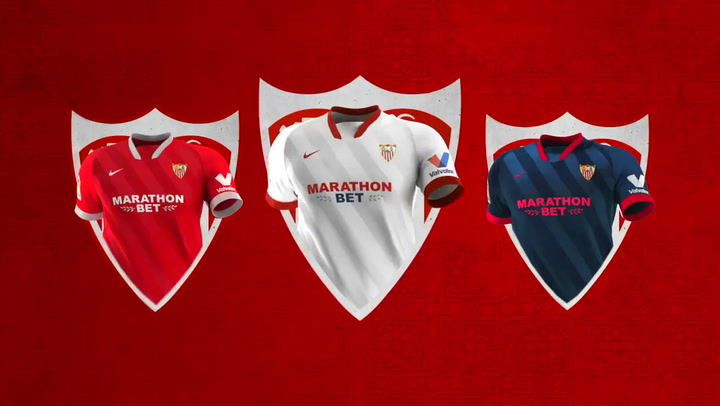 A escena las nuevas camisetas del Sevilla FC