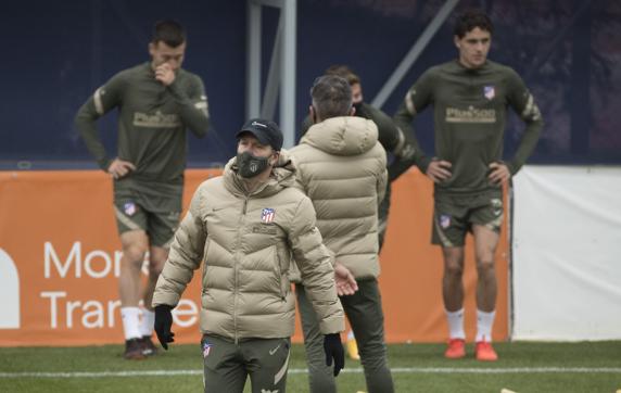 Entrenamiento del At.Madrid en la ciudad deportiva del Cerro del Espino en Majadahonda. Simeone