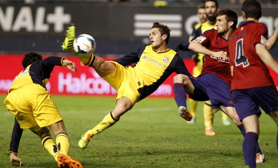 Koke en el Osasuna-At.Madrid de la jornada 25 de la 2013-2014.