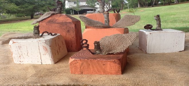 Agrupación de calabazas de madera. 
