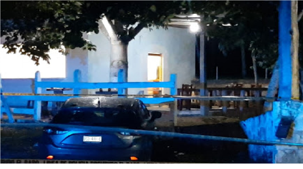 5 muertos, matan en un bar a dos mujeres y tres hombres, comando armado los ejecuta, en Tulum