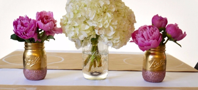 8 hermosas (y coloridas) ideas para la configuración de la mesa de verano