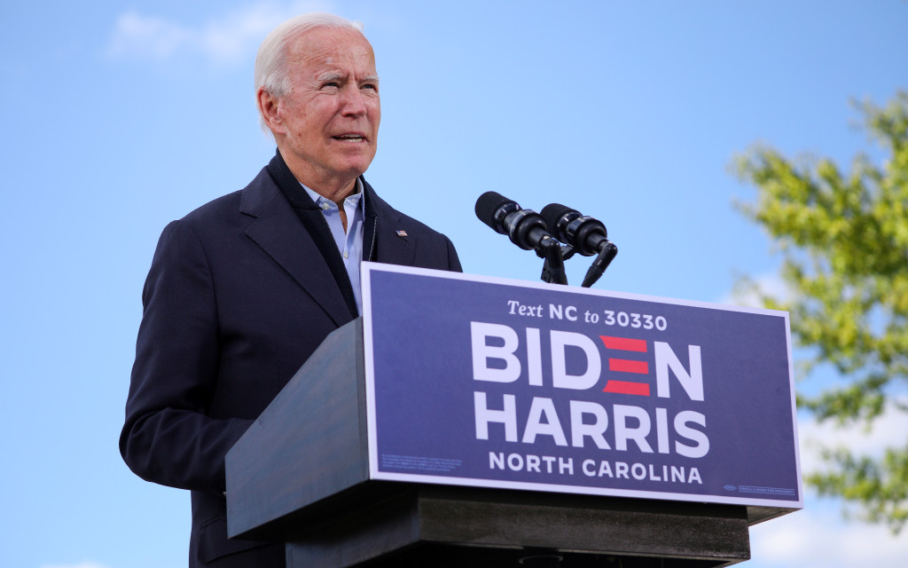Biden llega a la recta final de la campaña con el triple de fondos que Trump