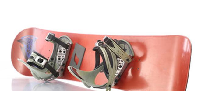 Cómo encerar tu tabla de snowboard