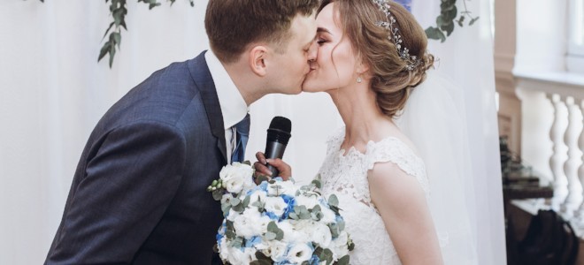 Cómo planificar una recepción de boda en la iglesia