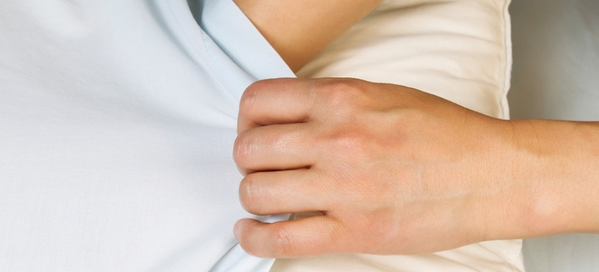 Cómo quitar el sudor y el aceite corporal de las fundas de almohada