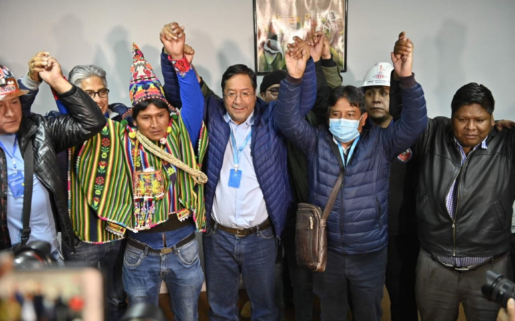 El MAS arrasa en las elecciones de Bolivia; Evo Morales celebra ‘voluntad del pueblo’