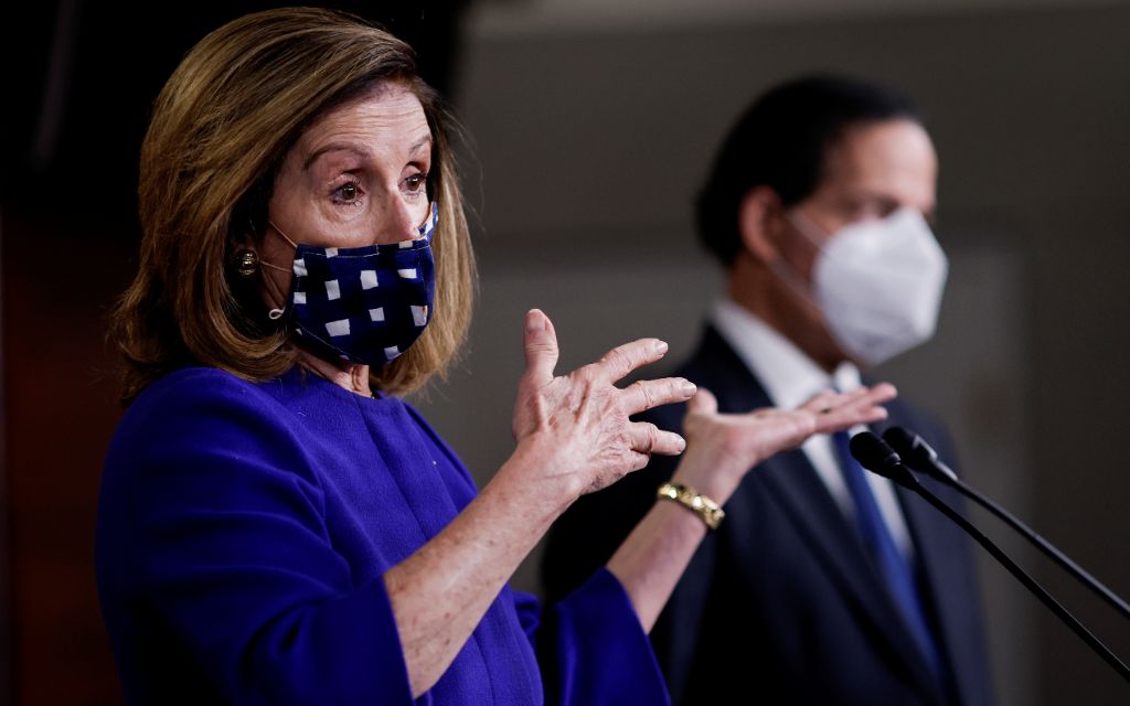 Escándalo sobre cuentas bancarias de Trump en China preocupa a la seguridad nacional: Pelosi