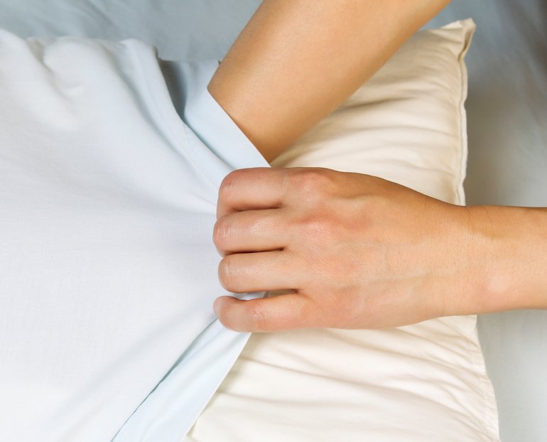 poner una funda de almohada