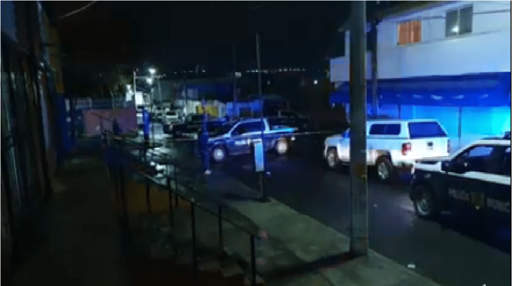 Matan a balazos a un sujeto y hieren a otro, en la colonia Satélite de Querétaro