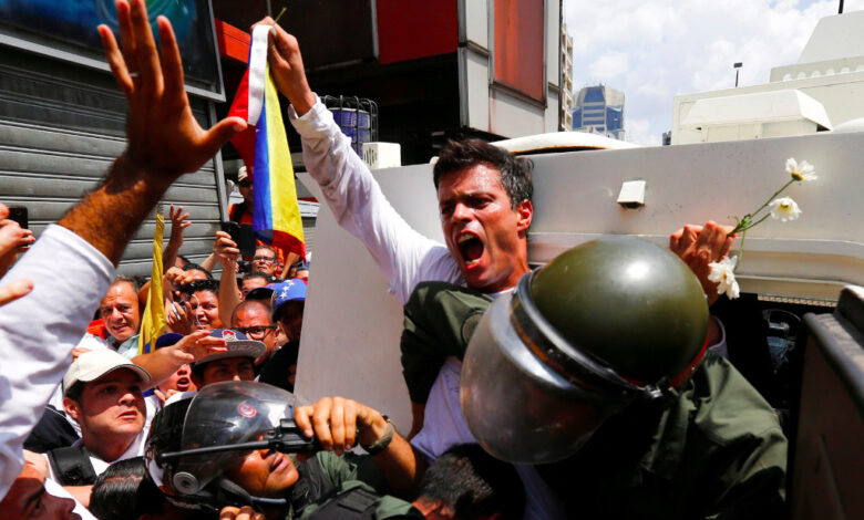 Opositor venezolano Leopoldo López abandona residencia de embajador de España