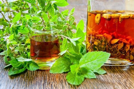 Regalos caseros que devuelven el espíritu a las fiestas, vodka infundido