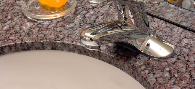 Reparación de arañazos en una encimera de Corian