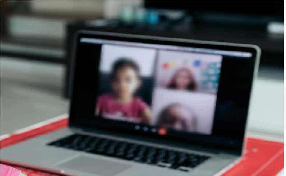 Suspenden a maestro del Colegio de Bachilleres tras denuncia de violencia en clase virtual