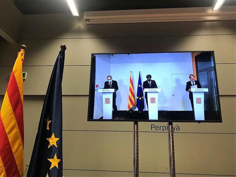 Los expresidentes de la Generalitat Artur Mas, Carles Puigdemont y Quim Torra en la rueda de prensa de Perpiñán.
EUROPA PRESS
09/10/2020
