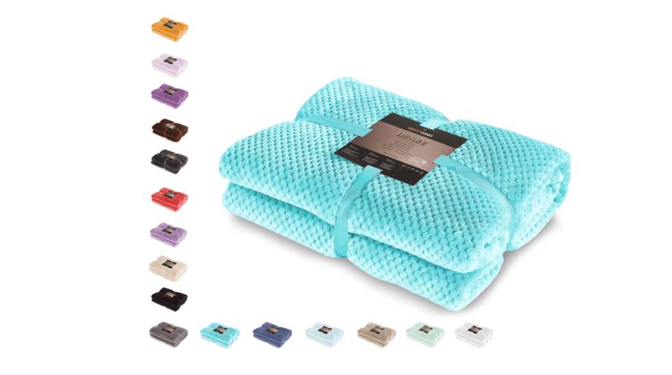 Nueve cosas gustosas para tener a mano en el sofá y relajarse en los días de peli y manta