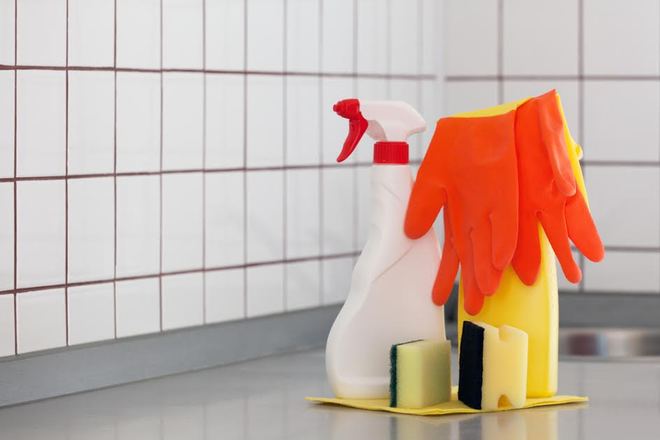 limpiando suministros