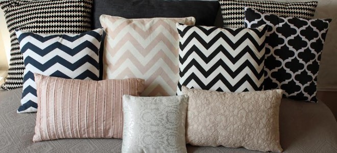 ¿Tienes algunas hojas adicionales?  Conviértelos en fundas de almohada