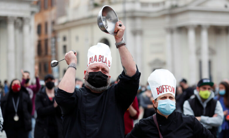 Nuevos confinamientos por Covid generan ola de resistencia en Europa