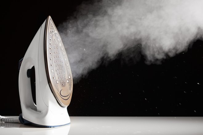 Vapor saliendo de una plancha