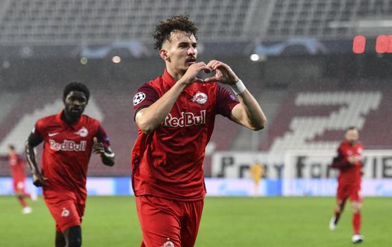 Mergim Berisha celebra el 1-0.