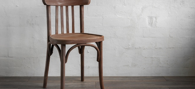 Cómo quitar los residuos de adhesivo de la madera