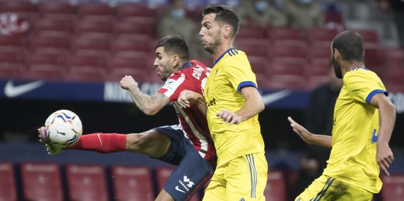 El sorprendente pase a Joao.