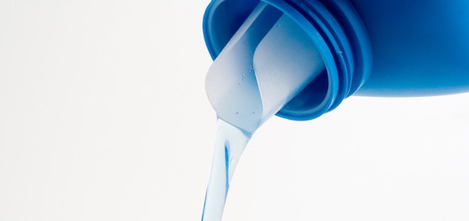 Detergente líquido para ropa. 