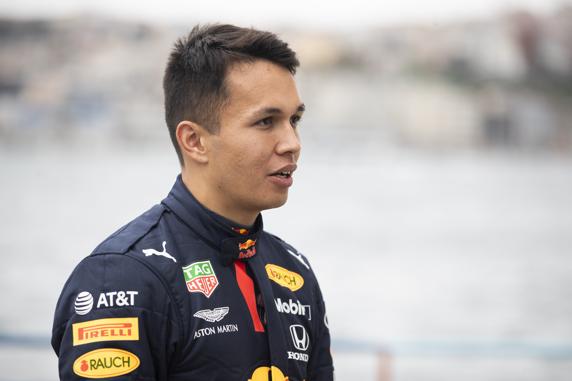 Albon podría ser sustituido por Hülkenberg