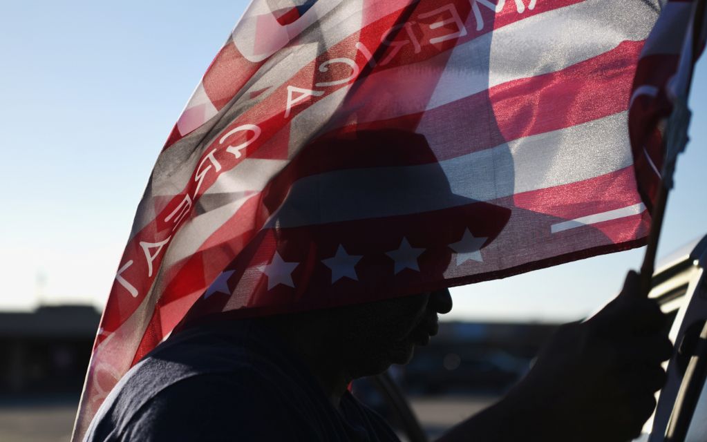 Percepción de bajo riesgo propicia desatender prevenciones contra Covid-19 en EU y GB