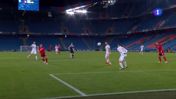 Freuler adelanta en el marcador a Suiza con un golazo Freuler adelanta en el marcador a Suiza con un golazo