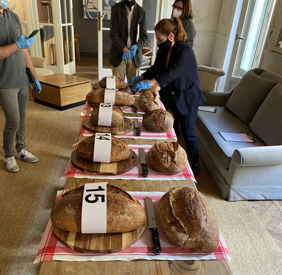 Mesa de cata. J.C. CAPEL 