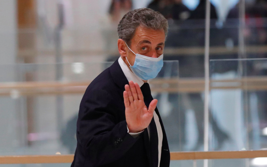 Nicolas Sarkozy se presentó ante el juez por corrupción y tráfico de influencias