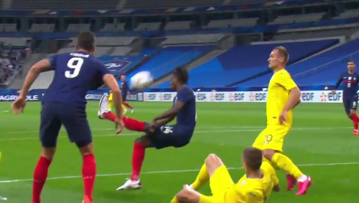 El golazo de Camavinga en su estreno como titular con 'Les Bleus' El golazo de Camavinga en su estreno como titular con 'Les Bleus'