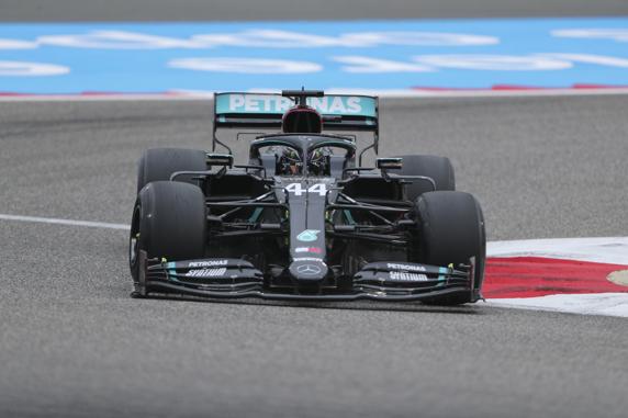 Hamilton dominó a placer la FP1 de Bahrein