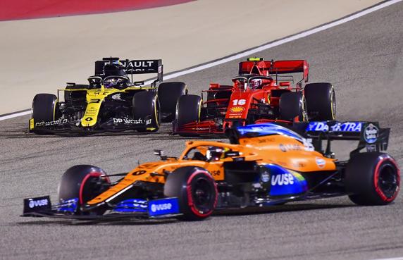 Sainz, tras superar a Ricciardo