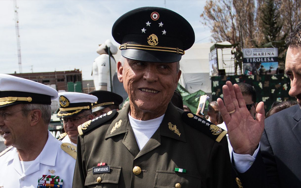 Acepta jueza de EU retirar cargos contra Cienfuegos