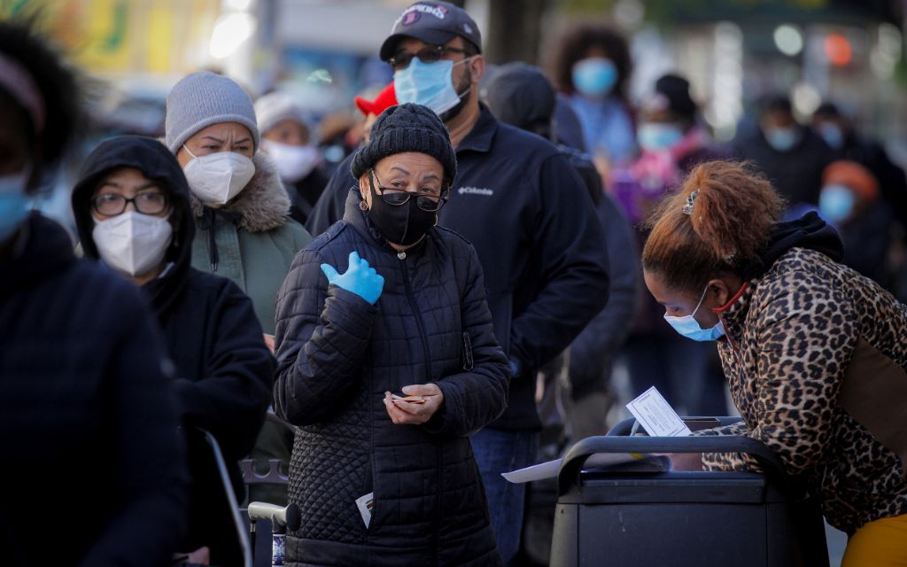 Autoridades sanitarias de EU temen alza de casos de Covid-19 en fiestas previas a fin de año