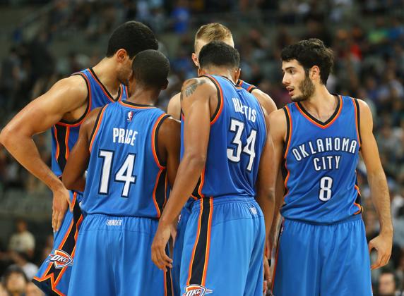 Àlex Abrines (derecha), durante su etapa en los Thunder