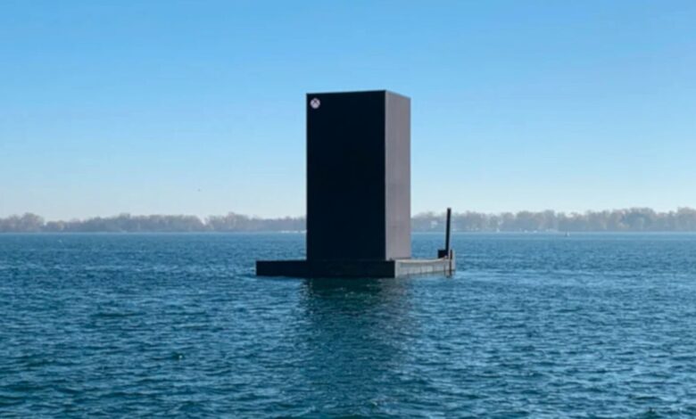 Enorme Xbox Series X aparece en el lago Ontario para regalar juegos gratis