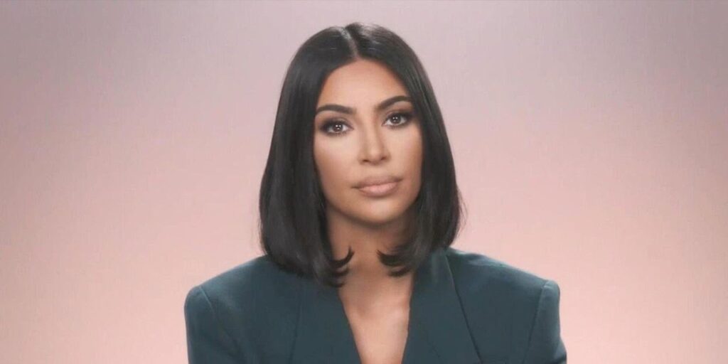 Kim Kardashian celebra la victoria presidencial de Biden-Harris y se suma a la idea de que no votó por Kanye