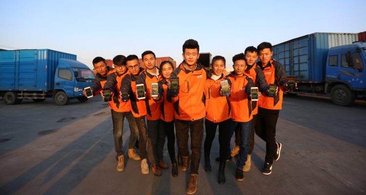 La empresa china de transporte de camiones respaldada por Google, Manbang, recauda 1.700 millones de dólares