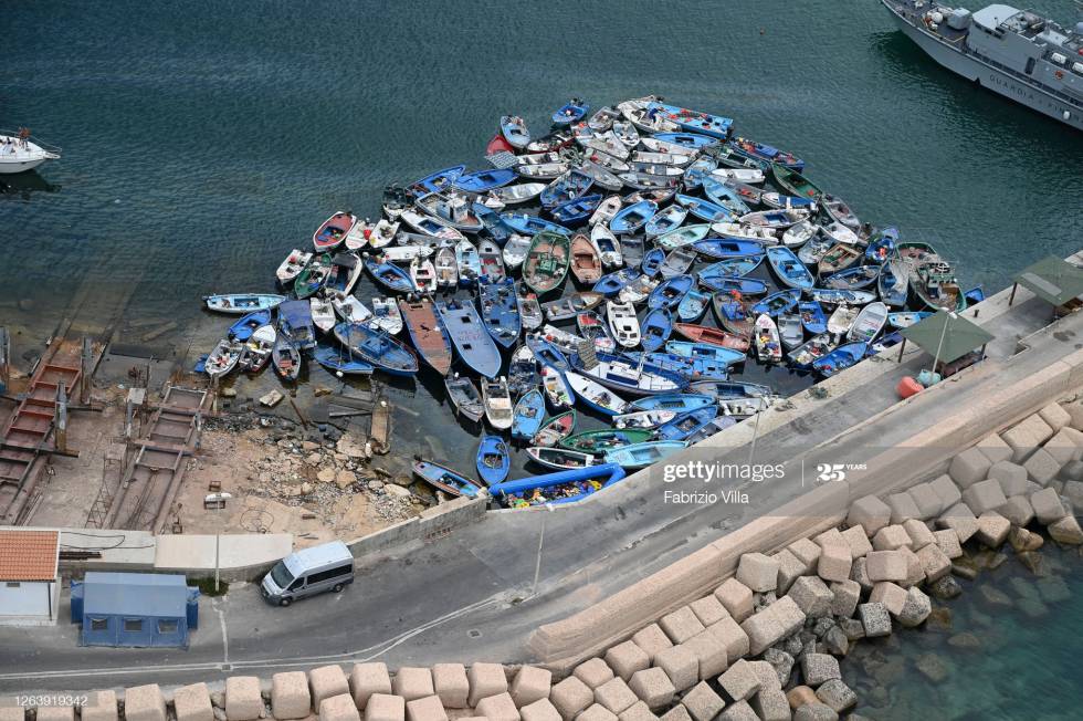 La imagen de Getty tomada en Lampedusa el 4 de agosto que ha sido difundida como prueba del repunte en la llegada de pateras a Canarias.