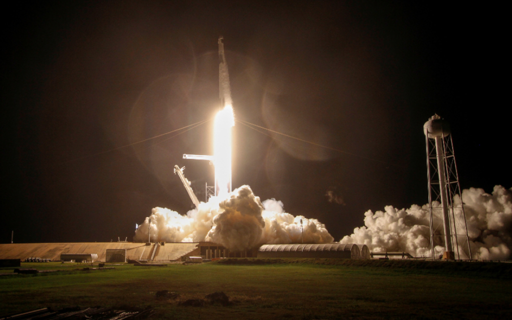 Spacex y la NASA envían a la Estación Espacial primera misión conjunta tripulada