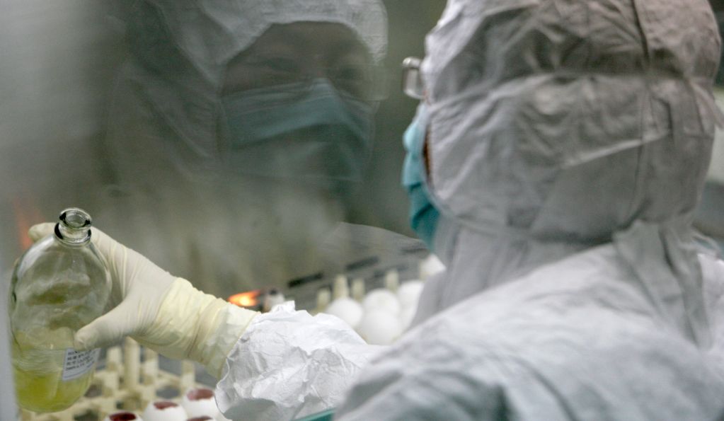 Suicidio frena prueba de vacuna Sinovac contra Covid-19 en Brasil