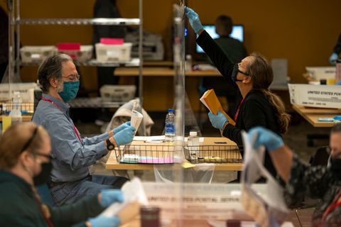 Las papeletas de voto ausente se cuentan en Minnesota antes del día de las elecciones las papeletas de voto ausente se cuentan en minnesota antes del día de las elecciones