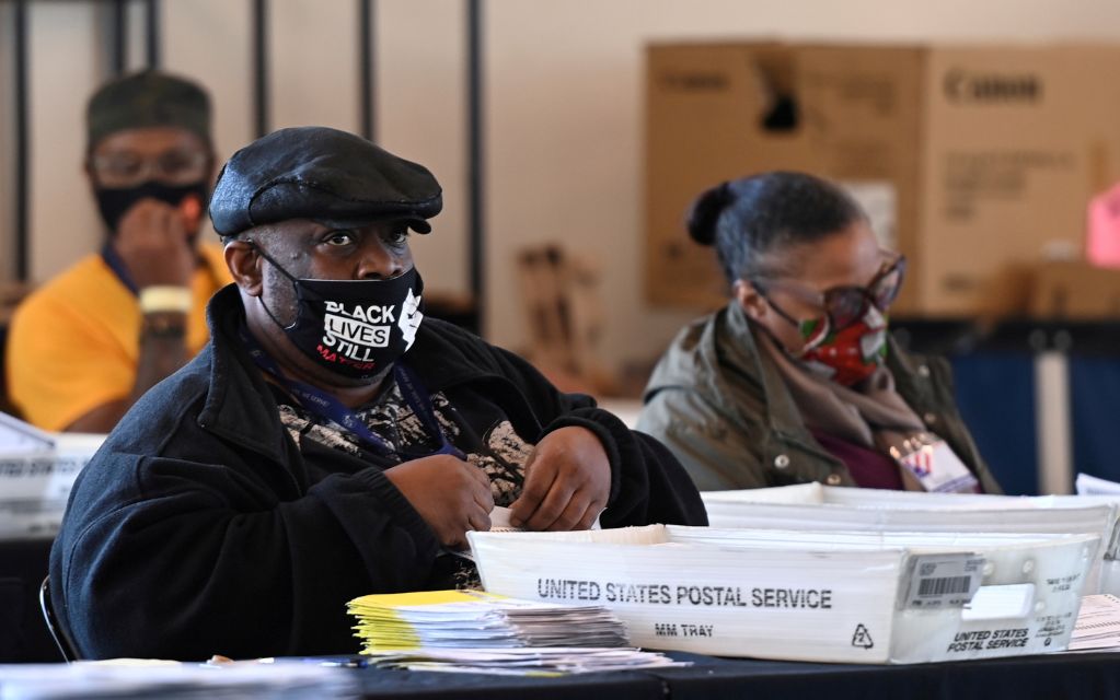 ¿Por qué los recuentos rara vez cambian los resultados de las elecciones estadounidenses?