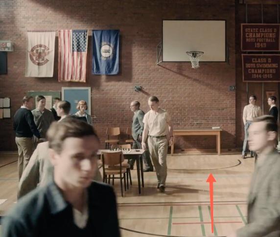 La zona de carga aparece en una escena de 'Gambito de dama' datada en 1963.