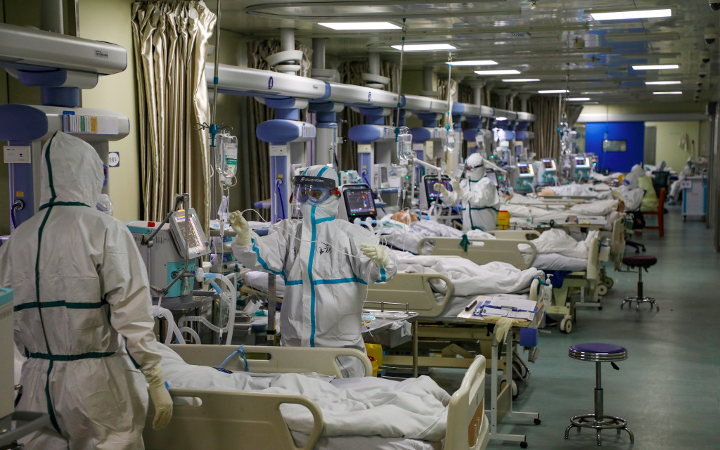 Gobernador de California anuncia plan de confinamiento regional