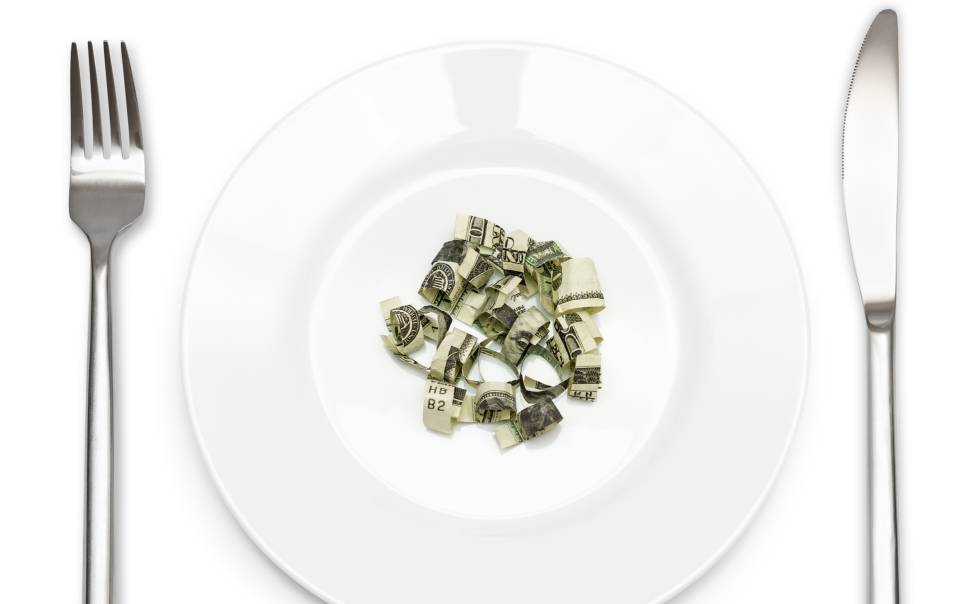 Veinte trucos que emplean los restaurantes para que gastemos más